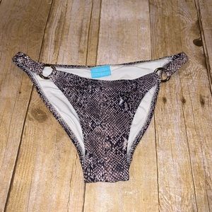 Melissa Obadash bikini bottom